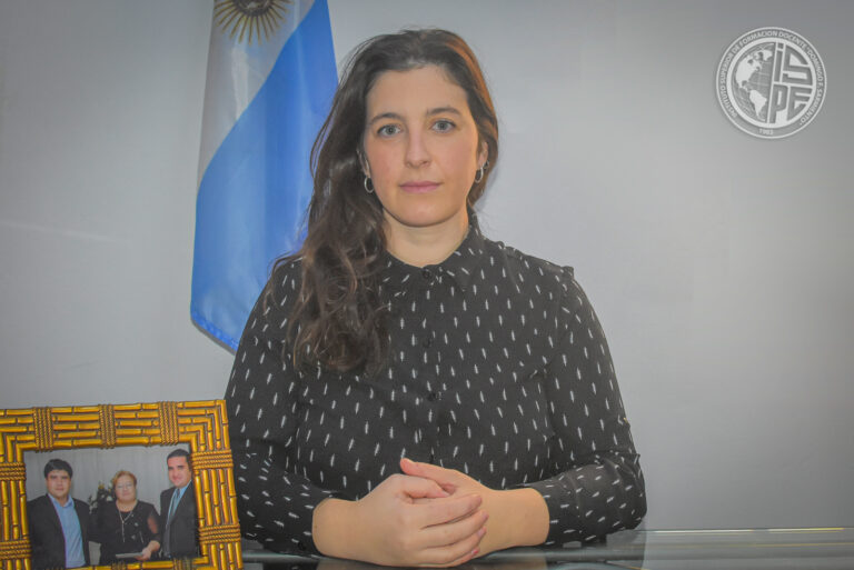 Prof. Débora Cingolani
