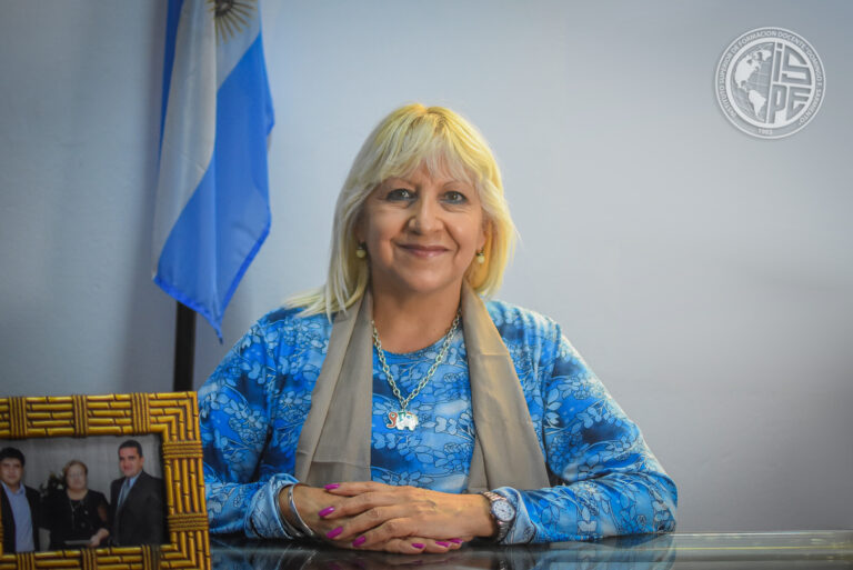 Prof. Univ. Olga Luna - Co-coord. de Prácticas
