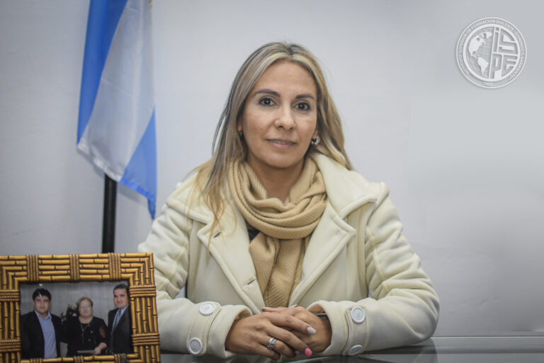 Prof. Valeria Ruiz - Pro Secretaria